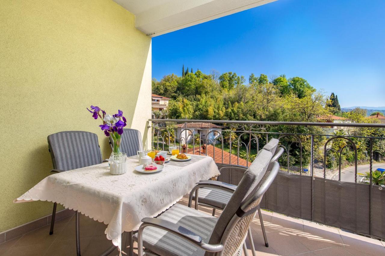 Light Summer Apartment With A Swimming Pool Opatija Zewnętrze zdjęcie