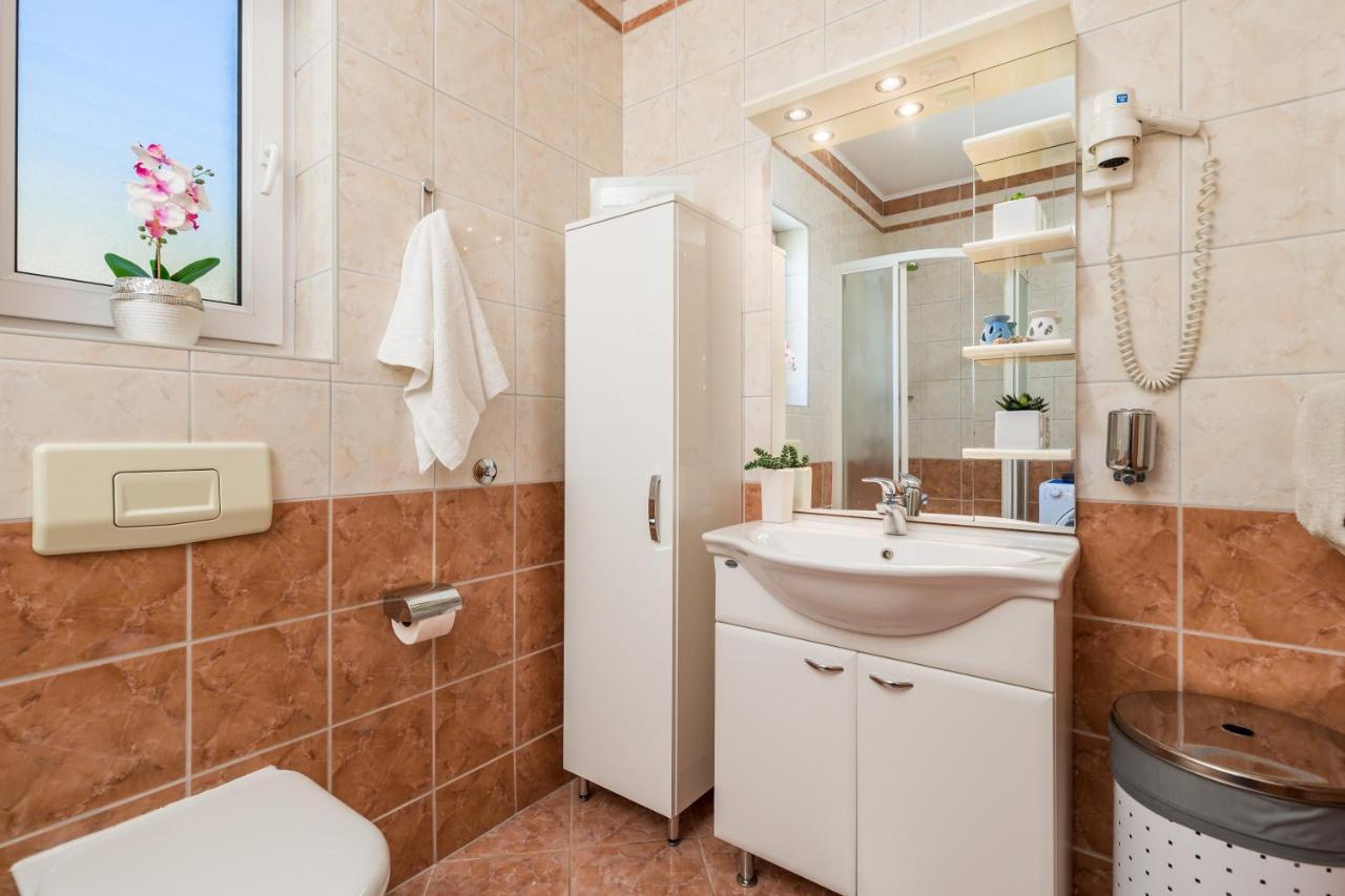 Light Summer Apartment With A Swimming Pool Opatija Zewnętrze zdjęcie