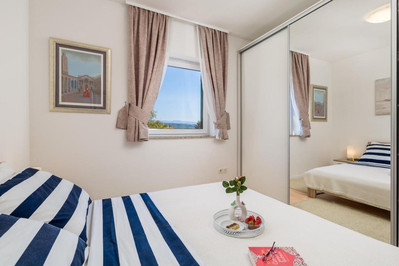 Light Summer Apartment With A Swimming Pool Opatija Zewnętrze zdjęcie